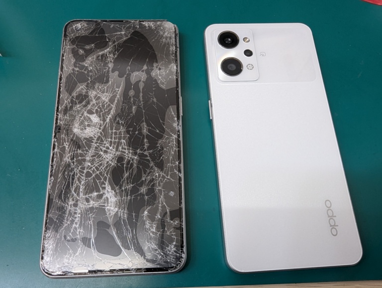 OPPO Reno9Aの液晶画面交換ならスマホ修理工房富山グリーンモール山室店にお任せください！